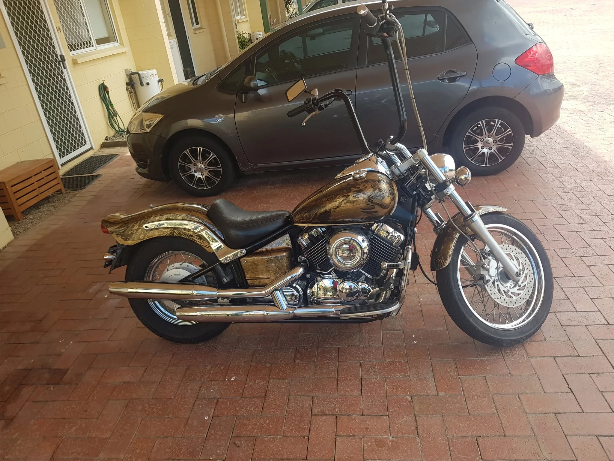 Custom motorcycle finish — motorcycle spray painting Cairns